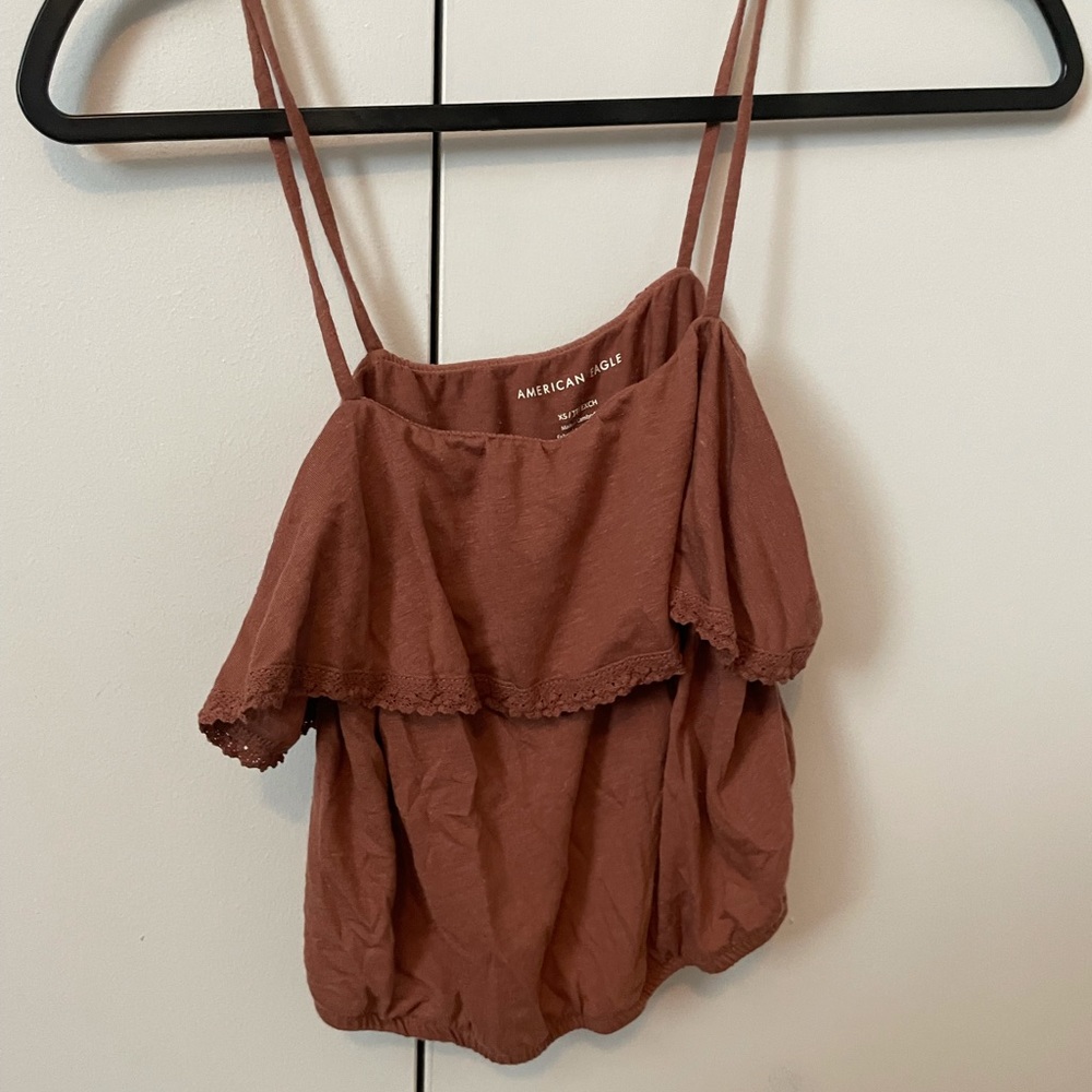 dull pink american eagle ruffled cropped tank